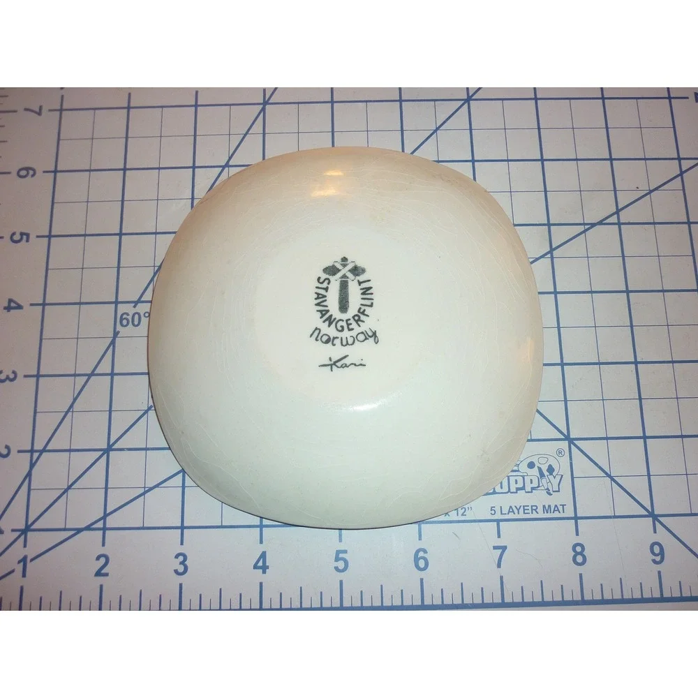 MCM Stavangerflint Norway Kari Nyquist Dish KNA Hotellet Oslo Vintage Car